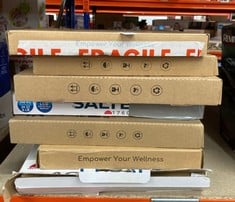 Lot 104  
            Edinburgh SR33 - Delivery Only 
                
QUANTITY OF HEALTH & BEAUTY ITEMS TO INCLUDE RENPHO CORE 1 S BODY WEIGHT SCALE: L...