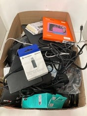 Lot 110  
            Edinburgh SR33 - Delivery Only 
                
QUANTITY OF TECH & GAMING ITEMS TO INCLUDE PLAYSTATION LINK™ USB ADAPTER: LOCATIO...