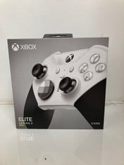 Lot 139  
            Edinburgh SR33 - Delivery Only 

                
XBOX ELITE SERIES CONTROLLER WHITE - ORIGINAL RRP £150:: LOCATION - B