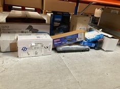 Lot 154  
            Edinburgh SR33 - Delivery Only 

                
QUANTITY OF TOOLS & HOME IMPROVEMENT TO INCLUDE SEALEY PREMIER 28PC 3/8 & 1/2 SQ ...