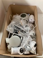 Lot 172  
            Edinburgh SR33 - Delivery Only 

                
QUANTITY OF BABY & TODDLER ITEMS TO INCLUDE VTECH BABY MONITOR: LOCATION - B