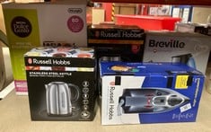 Lot 201  
            Edinburgh SR33 - Delivery Only 
                
QUANTITY OF KITCHEN & APPLIANCES ITEMS TO INCLUDE RUSSELL HOBBS POWERSTEAM ULTRA ...