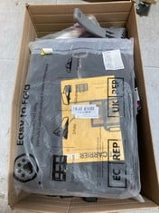 Lot 204  
            Edinburgh SR33 - Delivery Only 
                
QUANTITY OF PET PRODUCTS TO INCLUDE ANCOL BASKET MUZZLE : LOCATION - B