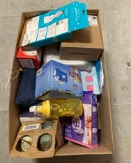 Lot 208  
            Edinburgh SR33 - Delivery Only 
                
QUANTITY OF BABY & TODDLER ITEMS TO INCLUDE HOT & COLD BREAST THERAPY PACKS: LOCA...