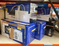 Lot 217  
            Edinburgh SR33 - Delivery Only 
                
QUANTITY OF KITCHEN & APPLIANCE ITEMS TO INCLUDE RUSSELL HOBBS POWERSTEAM ULTRA B...