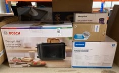 Lot 219  
            Edinburgh SR33 - Delivery Only 
                
QUANTITY OF KITCHEN & APPLIANCES ITEMS TO INCLUDE PHILIPS FABRIC SHAVER GC026/00,...