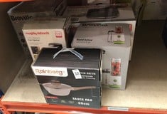 Lot 295  
            Edinburgh SR33 - Delivery Only 
                
QUANTITY OF KITCHEN & APPLIANCES ITEMS TO INCLUDE BREVILLE BLEND ACTIVE PERSONAL ...
