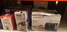 Lot 317  
            Edinburgh SR33 - Delivery Only 
                
QUANTITY OF KITCHEN & APPLIANCES ITEMS TO INCLUDE DUALIT HOT CHOCOLATE MAKER & MI...