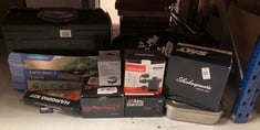 Lot 333  
            Edinburgh SR33 - Delivery Only 
                
QUANTITY OF SPORTS & EXERCISE ITEMS TO INCLUDE JETBOIL CAMPING STOVE HANGING KIT,...