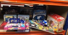 Lot 449  
            Edinburgh SR33 - Delivery Only 

                
QUANTITY OF TOYS & GAMES ITEMS TO INCLUDE THE NOBLE COLLECTION THE LORD OF THE RI...