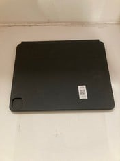 Lot 476  
            Edinburgh SR33 - Delivery Only 

                
APPLE IPAD MAGIC KEYBOARD: LOCATION - ROW F