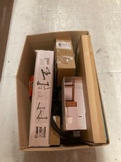 Lot 486  
            Edinburgh SR33 - Delivery Only 

                
QUANTITY OF TECH & GAMING ITEMS TO INCLUDE HONEYWELL HOME T3 WIRED SMART THERMOST...