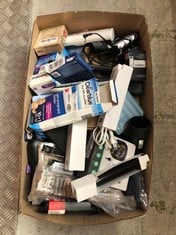 Lot 68  
            Edinburgh SR33 - Delivery Only 

                
QUANTITY OF ITEMS TO INCLUDE PHILIPS SH50/50 MULTIPRECISION SHAVING HEADS FOR SHA...
