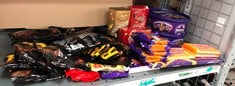 Lot 103  
            Edinburgh SR33 - Delivery Only 

                
QUANTITY OF FOOD & DRINK ITEMS TO INCLUDE RIESEN CHOCOLATE 250G MAY BE PAST BEST ...