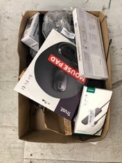 Lot 105  
            Edinburgh SR33 - Delivery Only 

                
QUANTITY OF TECH & GAMING ITEMS TO INCLUDE TRUST - BIGFOOT ERGONOMIC MOUSE MAT, B...