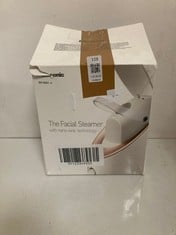 Lot 119  
            Edinburgh SR33 - Delivery Only 

                
PANASONIC EH-XS01 FACIAL STEAMER WITH NANOE IONIC TECHNOLOGY FOR A PROFESSIONAL A...