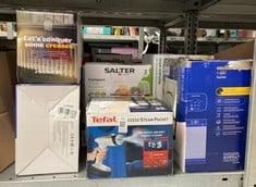 Lot 199  
            Edinburgh SR33 - Delivery Only 
                
QUANTITY OF KITCHEN & APPLIANCES ITEMS TO INCLUDE TEFAL ACCESS STEAM POCKET HANDH...