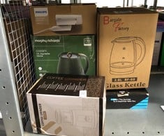 Lot 217  
            Edinburgh SR33 - Delivery Only 

                
QUANTITY OF KITCHEN & APPLIANCES ITEMS TO INCLUDE MORPHY RICHARDS CASSINI JUG KET...