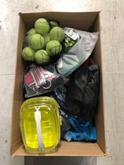 Lot 230  
            Edinburgh SR33 - Delivery Only 
                
QUANTITY OF PET PRODUCTS TO INCLUDE PINK SERVICE DOG LEASH : LOCATION - C RACK