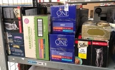 Lot 264  
            Edinburgh SR33 - Delivery Only 
                
QUANTITY OF PET PRODUCTS ITEMS TO INCLUDE GOURMET GOLD TERRINE WET CAT FOOD WITH ...