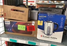 Lot 266  
            Edinburgh SR33 - Delivery Only 
                
QUANTITY OF KITCHEN & APPLIANCES ITEMS TO INCLUDE RUSSELL HOBBS BRUSHED STAINLESS...