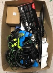 Lot 303  
            Edinburgh SR33 - Delivery Only 

                
QUANTITY OF TECH & GAMING ITEMS TO INCLUDE CUDY WIFI 7 BE 9300 WE 9300 PCIE WIFI ...