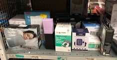 Lot 324  
            Edinburgh SR33 - Delivery Only 

                
QUANTITY OF HEALTH & BEAUTY ITEMS TO INCLUDE BRAUN THERMOSCAN 7 EAR THERMOMETER -...