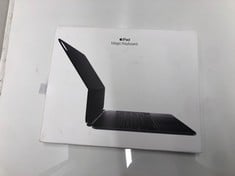 Lot 340  
            Edinburgh SR33 - Delivery Only 

                
APPLE IPAD MAGIC KEYBOARD: LOCATION - D RACK