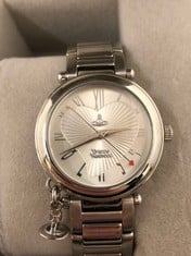 Lot 351  
            Edinburgh SR33 - Delivery Only 

                
VIVIENNE WESTWOOD STAINLESS STEEL STRAP WHITE FACE: LOCATION - D RACK