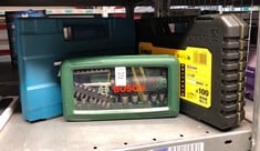 Lot 385  
            Edinburgh SR33 - Delivery Only 

                
QUANTITY OF TOOLS & HOME IMPROVEMENT ITEMS TO INCLUDE DEWALT MIXED DRILL DRIVE SE...