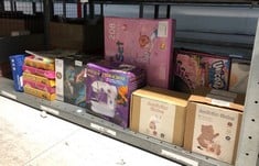 Lot 392  
            Edinburgh SR33 - Delivery Only 

                
QUANTITY OF TOYS & GAMES TO INCLUDE DINOSAUR NUMERAL TRAIN: LOCATION - E RACK