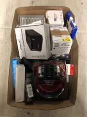 Lot 415  
            Edinburgh SR33 - Delivery Only 

                
QUANTITY OF TECH & GAMING ITEMS TO INCLUDE SABRENT HARD DRIVE DOCKING STATION, DU...