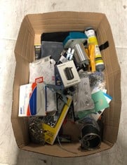 Lot 416  
            Edinburgh SR33 - Delivery Only 

                
QUANTITY OF TOOLS & HOME IMPROVEMENT ITEMS TO INCLUDE ELECTRIC AIR PUMP FOR VACUU...