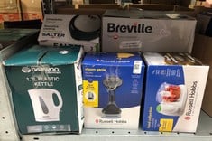 Lot 532  
            Edinburgh SR33 - Delivery Only 
                
QUANTITY OF KITCHEN & APPLIANCES ITEMS TO INCLUDE RUSSELL HOBBS FOOD COLLECTION E...