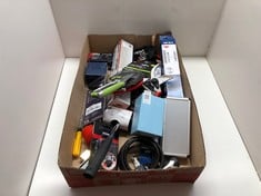 Lot 573  
            Edinburgh SR33 - Delivery Only 

                
QUANTITY OF TOOLS & HOME IMPROVEMENT ITEMS TO INCLUDE SPEAR & JACKSON 56526G COLO...