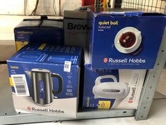 Lot 604  
            Edinburgh SR33 - Delivery Only 

                
QUANTITY OF KITCHEN & APPLIANCES ITEMS TO INCLUDE RUSSELL HOBBS BRUSHED STAINLESS...
