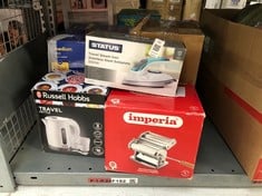Lot 62  
            Edinburgh SR33 - Delivery Only 

                
QUANTITY OF KITCHEN & APPLIANCES ITEMS TO INCLUDE STATUS TUSCAN TRAVEL IRON, CLOT...