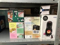 Lot 650  
            Edinburgh SR33 - Delivery Only 

                
QUANTITY OF KITCHEN & APPLIANCES ITEMS TO INCLUDE TASSIMO TAS3102GB COFFEE MACHIN...