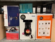 Lot 670  
            Edinburgh SR33 - Delivery Only 

                
QUANTITY OF KITCHEN & APPLIANCES ITEMS TO INCLUDE DE'LONGHI NESCAFÉ DOLCE GUSTO P...