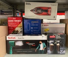 Lot 673  
            Edinburgh SR33 - Delivery Only 

                
QUANTITY OF KITCHEN & APPLIANCES ITEMS TO INCLUDE MORPHY RICHARDS EASYCHARGE CORD...