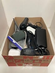 Lot 675  
            Edinburgh SR33 - Delivery Only 

                
QUANTITY OF HEALTH & BEAUTY ITEMS TO INCLUDE REMINGTON TRAVEL CASE WITH SHAVER: L...
