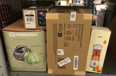 Lot 713  
            Edinburgh SR33 - Delivery Only 

                
QUANTITY OF KITCHEN & APPLIANCES TO INCLUDE PHILIPS HANDHELD STEAMER: LOCATION - ...