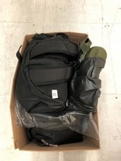Lot 732  
            Edinburgh SR33 - Delivery Only 

                
QUANTITY OF CLOTHING & APPAREL ITEMS TO INCLUDE FOX OUTDOOR ROLL BAG : LOCATION -...