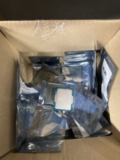 Lot 744  
            Edinburgh SR33 - Delivery Only 

                
X18 INTEL CPUS  .. (SMASHED / SALVAGE / SPARES)  [JPTE100139]: LOCATION - RACK H