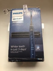 Lot 88  
            Edinburgh SR33 - Delivery Only 

                
PHILIPS SONICARE DIAMONDCLEAN 9000 SERIES POWER ELECTRIC TOOTHBRUSH SPECIAL EDITI...