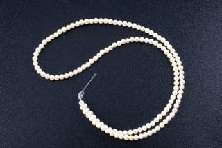 Lot 170  
            Nottingham Luxury Room - Delivery Only 

                
Cultured Pearls String Beads, 42cm, 5.6g