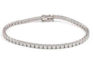 Lot 29  
            Nottingham Luxury Room - Delivery Only 

                
9K White 5.00ct Laboratory Grown Round Brilliant-cut 58 Diamond Tennis Bracelet, ...