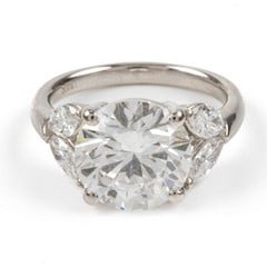 Lot 2  
            Nottingham Luxury Room - Delivery Only 

                
5.00ct Laboratory Grown Round Brilliant-cut Diamond Centre Stone with 0.68ct Side...