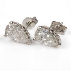 Lot 45  
            Nottingham Luxury Room - Delivery Only 

                
Platinum 950 2.06ct Total Laboratory Grown Pear Brilliant-cut Stud Earrings, 2.3g...