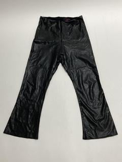 Lot 126  
            Birmingham Premium - Parcel Delivery Only 

                
COMMANDO BLACK LEATHER PANT (SIZE XL) ORIGINAL RRP £119